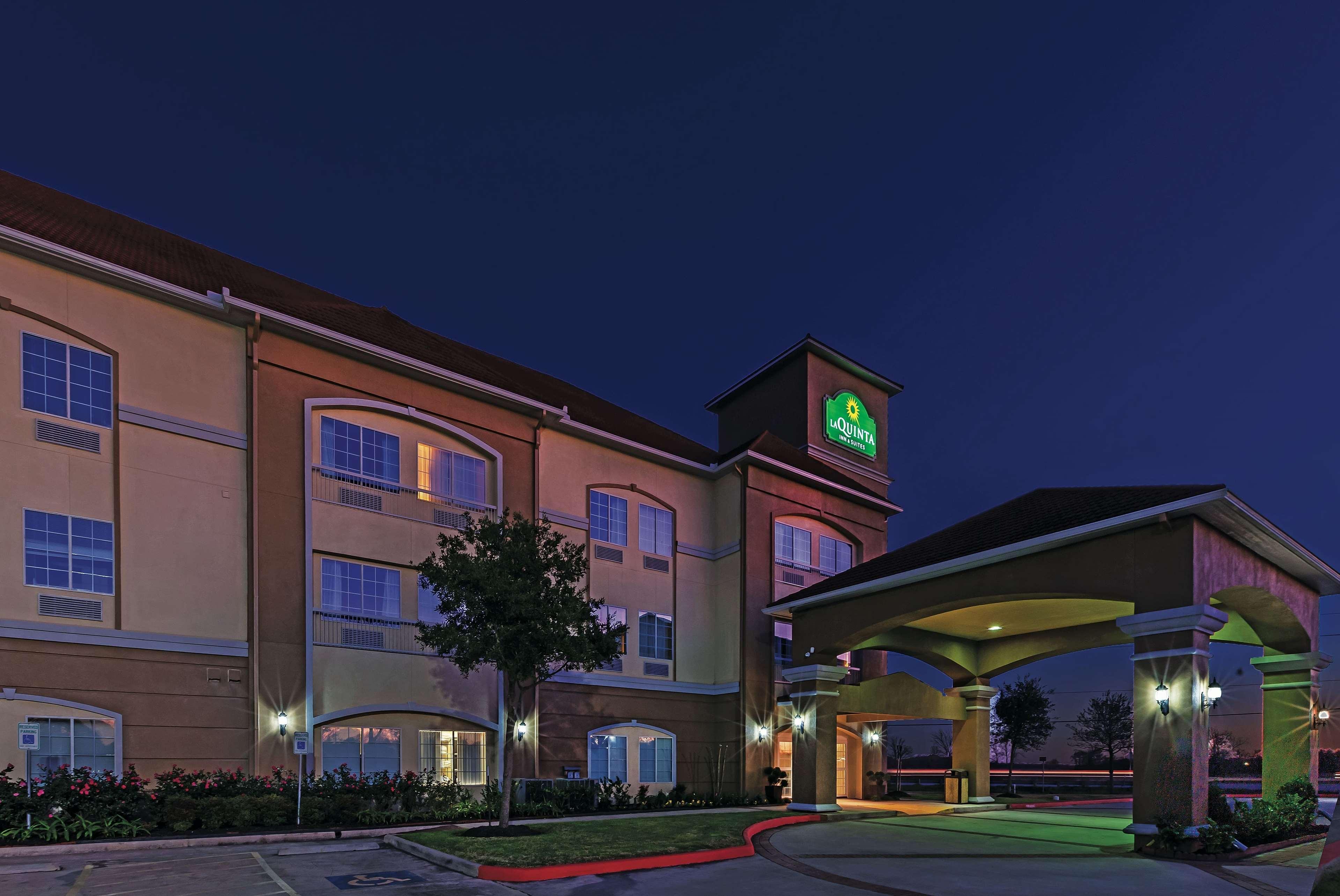 La Quinta By Wyndham Angleton Exterior foto